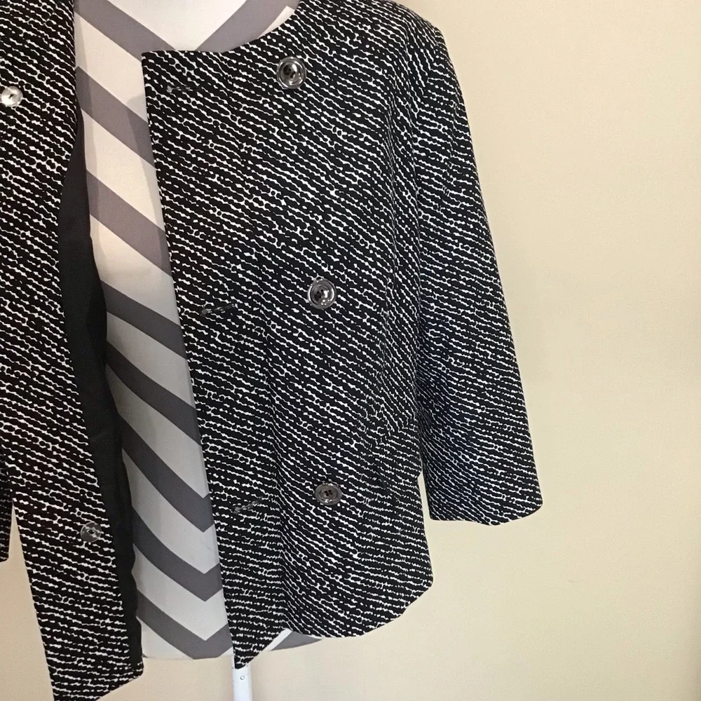 New York & Company Stretch Jacket Blazer - Picture 4 of 16
